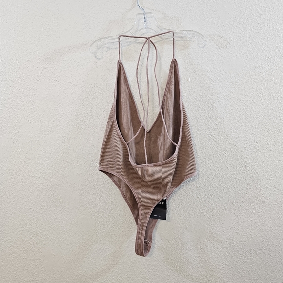 Forever 21 Seamless Caged Back Ribbed Bodysuit Rose Size M/L - Picture 2 of 5